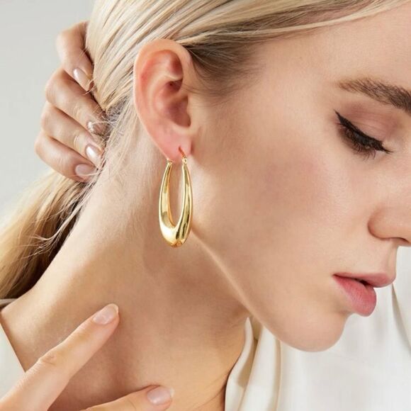 18K Gold Plated Oval Earrings - Picture 1 of 3